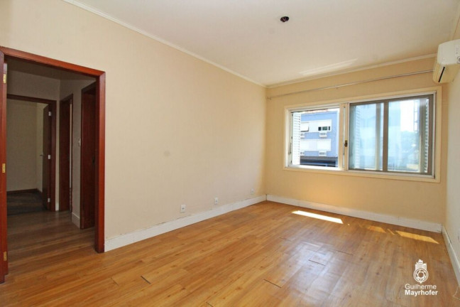 Imagem Imóvel com 2 Quartos à Venda, 79 m² em Santa Cecília - Porto Alegre Imagem Imóvel com 2 Quartos à Venda, 79 m² em Santa Cecília - Porto Alegre