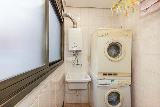 Imagem Apartamento com 2 Quartos à Venda, 77 m² em Bom Fim - Porto Alegre Imagem Apartamento com 2 Quartos à Venda, 77 m² em Bom Fim - Porto Alegre