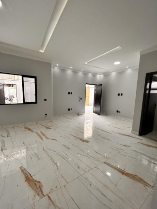 Imagem Casa com 3 Quartos à Venda, 250 m² em Caiçara - Praia Grande Imagem Casa com 3 Quartos à Venda, 250 m² em Caiçara - Praia Grande