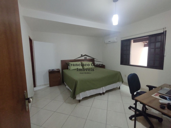 Imagem Casa com 2 Quartos à Venda, 167 m² em Jardim Do Vale - Guaratinguetá Imagem Casa com 2 Quartos à Venda, 167 m² em Jardim Do Vale - Guaratinguetá