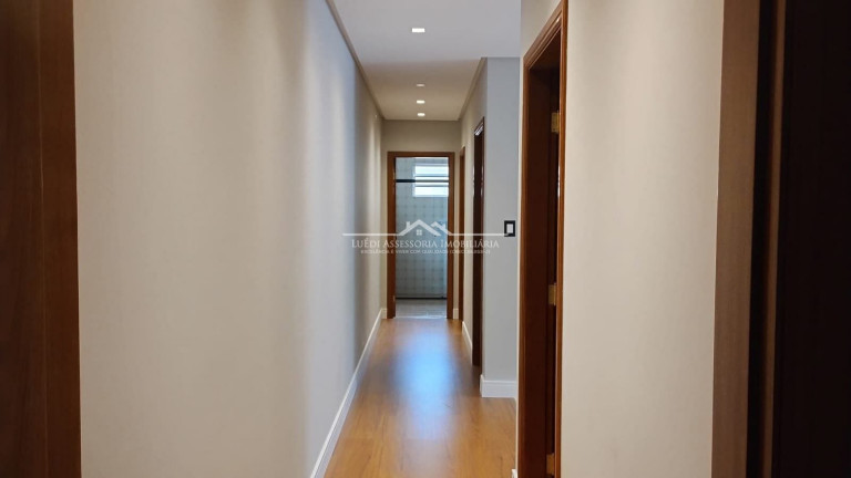 Imagem Sobrado com 4 Quartos à Venda, 236 m² em São João Clímaco - São Paulo Imagem Sobrado com 4 Quartos à Venda, 236 m² em São João Clímaco - São Paulo