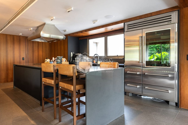 Imagem Casa com 4 Quartos à Venda, 925 m² em Alto De Pinheiros - São Paulo