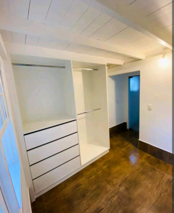 Imagem Casa com 3 Quartos para Alugar,  em Praia De Fora - Palhoça