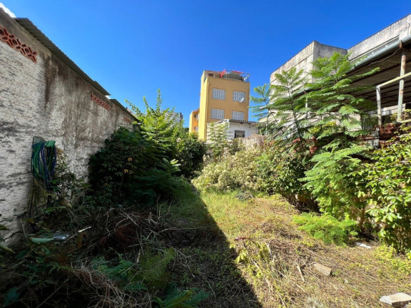 Imagem Terreno à Venda, 360 m² em Floresta - Porto Alegre Imagem Terreno à Venda, 360 m² em Floresta - Porto Alegre