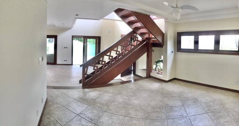Imagem Casa com 4 Quartos à Venda, 320 m² em Lauro De Freitas - Lauro De Freitas