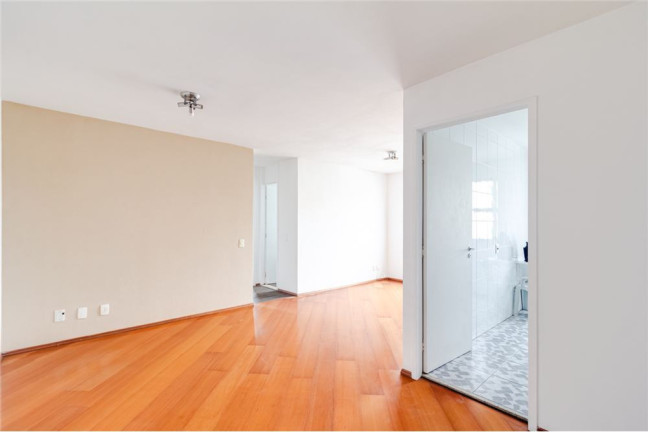 Imagem Imóvel com 2 Quartos à Venda, em Sacomã - São Paulo Imagem Imóvel com 2 Quartos à Venda, em Sacomã - São Paulo