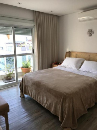 Imagem Imóvel com 4 Quartos à Venda, 300 m² em Moema - São Paulo Imagem Imóvel com 4 Quartos à Venda, 300 m² em Moema - São Paulo