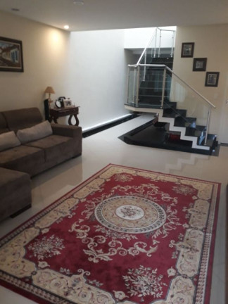 Sobrado com 3 Quartos à Venda, 312 m² em Vila Curuçá - Santo André