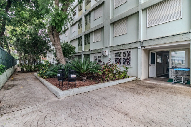 Imagem Imóvel com 2 Quartos à Venda, 56 m² em Menino Deus - Porto Alegre Imagem Imóvel com 2 Quartos à Venda, 56 m² em Menino Deus - Porto Alegre