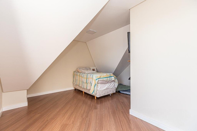 Imagem Casa de Condomínio com 3 Quartos à Venda, 123 m² em Santo Inácio - Curitiba Imagem Casa de Condomínio com 3 Quartos à Venda, 123 m² em Santo Inácio - Curitiba