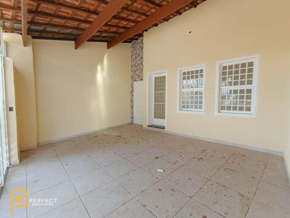 Imagem Casa com 3 Quartos à Venda, 100 m² em Jardim Maria Augusta - Taubaté Imagem Casa com 3 Quartos à Venda, 100 m² em Jardim Maria Augusta - Taubaté