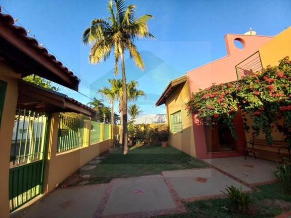 Sobrado com 2 Quartos à Venda, 216 m² em Centro - Brotas