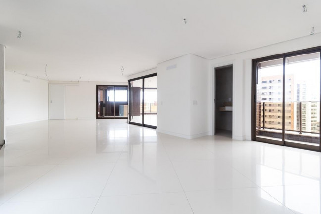Imagem Apartamento com 4 Quartos à Venda, 235 m² em Meireles - Fortaleza Imagem Apartamento com 4 Quartos à Venda, 235 m² em Meireles - Fortaleza
