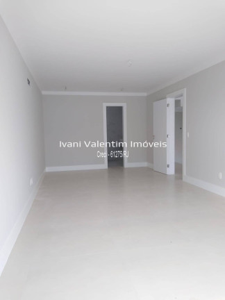 Imagem Casa de Condomínio com 5 Quartos à Venda, 340 m² em Barra Da Tijuca - Rio De Janeiro