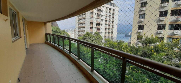 Imagem Apartamento com 4 Quartos à Venda, 201 m² em Lagoa - Rio De Janeiro Imagem Apartamento com 4 Quartos à Venda, 201 m² em Lagoa - Rio De Janeiro