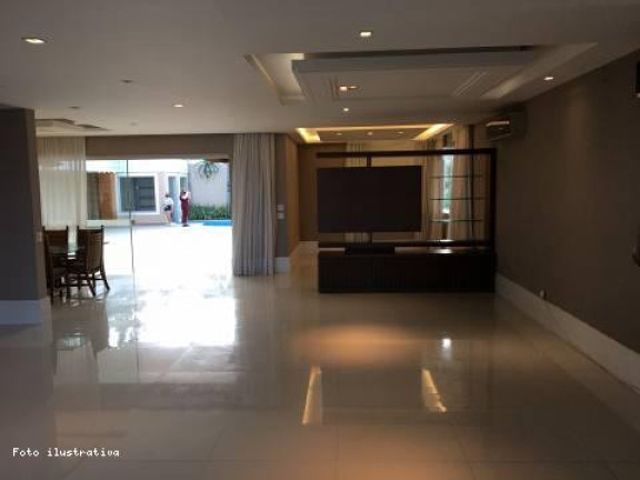 Imagem Casa com 6 Quartos à Venda, 850 m² em Barra Da Tijuca - Rio De Janeiro Imagem Casa com 6 Quartos à Venda, 850 m² em Barra Da Tijuca - Rio De Janeiro