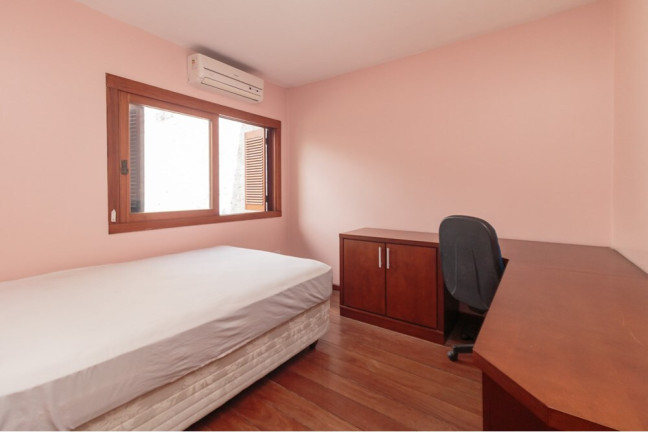 Imagem Casa com 3 Quartos à Venda, 213 m² em Chácara Das Pedras - Porto Alegre Imagem Casa com 3 Quartos à Venda, 213 m² em Chácara Das Pedras - Porto Alegre
