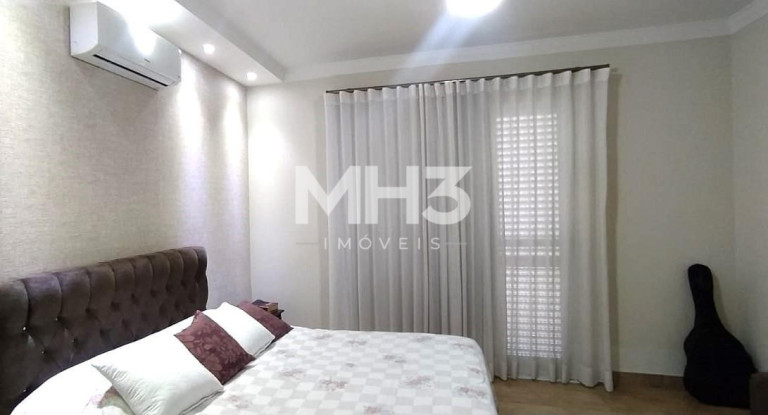 Imagem Casa de Condomínio com 3 Quartos à Venda, 223 m² em Residencial Real Parque Sumaré - Sumaré Imagem Casa de Condomínio com 3 Quartos à Venda, 223 m² em Residencial Real Parque Sumaré - Sumaré