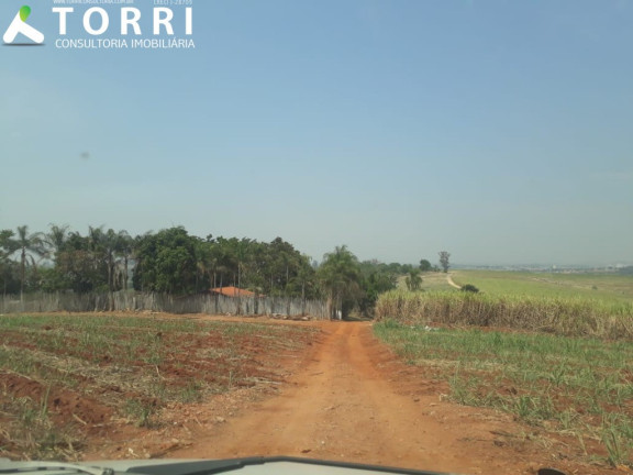 Imagem Imóvel com 1 Quarto à Venda, 242.000 m² em Centro - Capivari Imagem Imóvel com 1 Quarto à Venda, 242.000 m² em Centro - Capivari