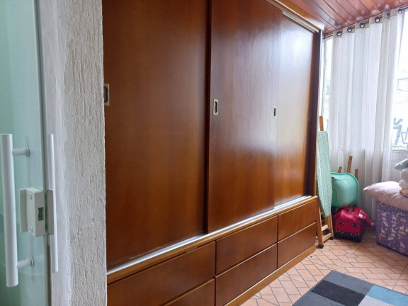 Imagem Casa com 3 Quartos à Venda, em São Paulo Imagem Casa com 3 Quartos à Venda, em São Paulo