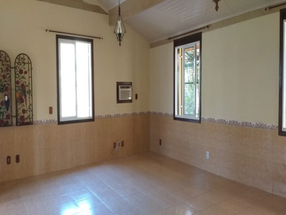 Imagem Imóvel com 3 Quartos à Venda, 230 m² em Cantegril - Viamão