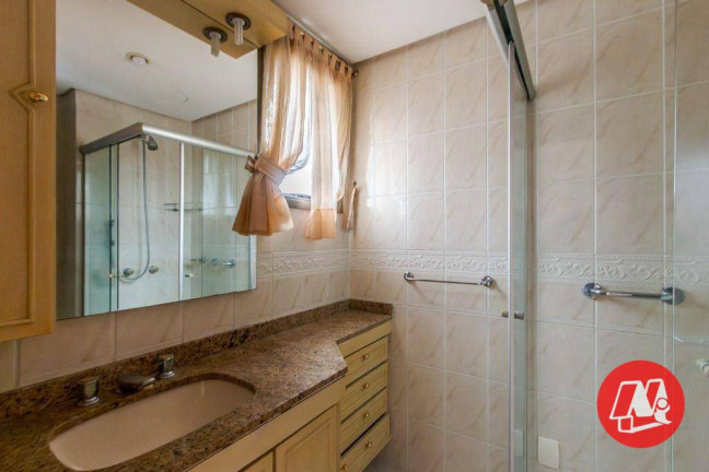 Imagem Apartamento com 3 Quartos à Venda, 96 m² em Rio Branco - Porto Alegre Imagem Apartamento com 3 Quartos à Venda, 96 m² em Rio Branco - Porto Alegre