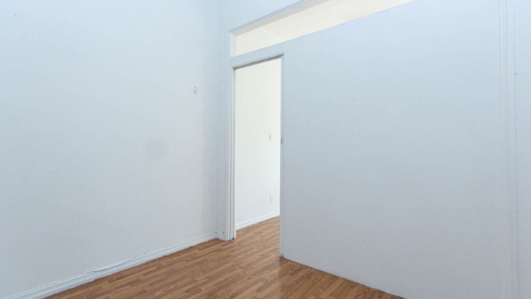 Imagem Imóvel com 1 Quarto à Venda, 26 m² em Copacabana - Rio De Janeiro Imagem Imóvel com 1 Quarto à Venda, 26 m² em Copacabana - Rio De Janeiro