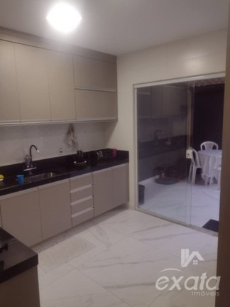 Imagem Sobrado com 3 Quartos à Venda, 132 m² em Colina De Laranjeiras - Serra Imagem Sobrado com 3 Quartos à Venda, 132 m² em Colina De Laranjeiras - Serra