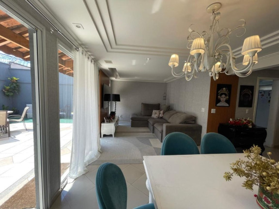 Imagem Sobrado com 3 Quartos à Venda, 185 m² em Parque Renato Maia - Guarulhos Imagem Sobrado com 3 Quartos à Venda, 185 m² em Parque Renato Maia - Guarulhos
