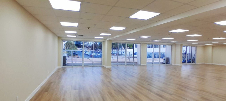 Imagem Sala Comercial para Alugar, 255 m² em Asa Norte - Brasília Imagem Sala Comercial para Alugar, 255 m² em Asa Norte - Brasília
