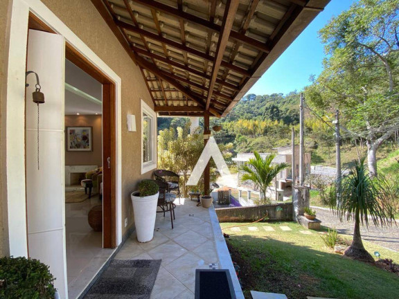 Imagem Casa com 4 Quartos à Venda, 307 m² em Tijuca - Teresópolis Imagem Casa com 4 Quartos à Venda, 307 m² em Tijuca - Teresópolis