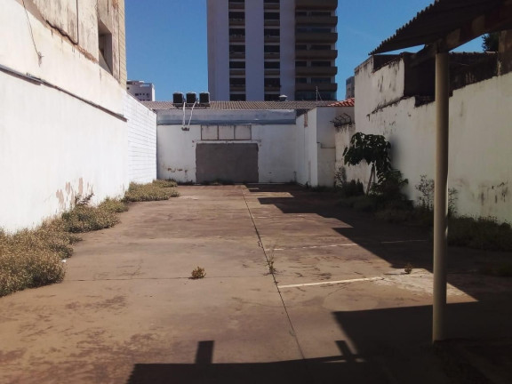 Imagem Terreno à Venda, 300 m² em Centro - Piracicaba