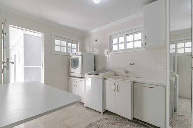 Casa com 4 Quartos à Venda, 344 m² em Centro - Pinhais