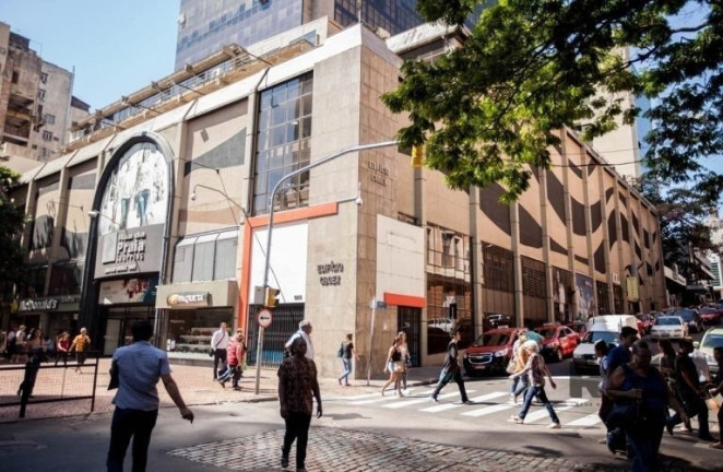 Imagem Sala Comercial à Venda, 374 m² em Centro Histórico - Porto Alegre Imagem Sala Comercial à Venda, 374 m² em Centro Histórico - Porto Alegre