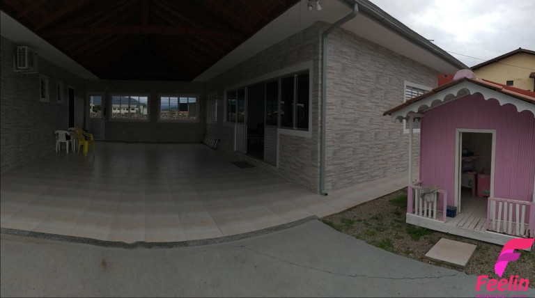 Casa com 3 Quartos à Venda, 165 m² em Campeche - Florianópolis