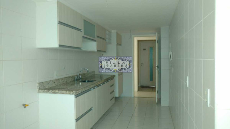 Imagem Apartamento com 3 Quartos à Venda, 120 m² em Icaraí - Niterói Imagem Apartamento com 3 Quartos à Venda, 120 m² em Icaraí - Niterói