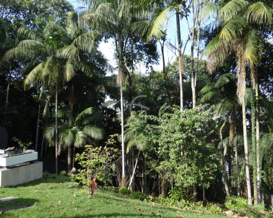 Imagem Casa com 4 Quartos à Venda, 500 m² em Glória - Joinville