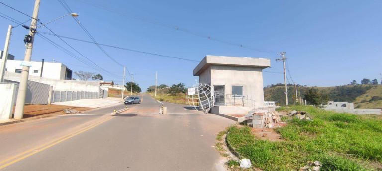 Imagem Casa com 2 Quartos à Venda, 60 m² em Serras De Atibaia Ii - Atibaia Imagem Casa com 2 Quartos à Venda, 60 m² em Serras De Atibaia Ii - Atibaia