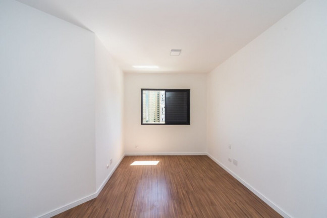 Imagem Imóvel com 3 Quartos à Venda, 112 m² em Moema - São Paulo Imagem Imóvel com 3 Quartos à Venda, 112 m² em Moema - São Paulo