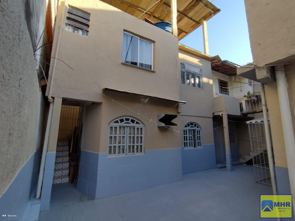 Imagem Casa com 6 Quartos à Venda, 280 m² em Maria Ortiz - Vitória Imagem Casa com 6 Quartos à Venda, 280 m² em Maria Ortiz - Vitória