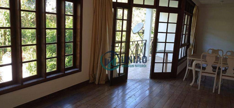 Imagem Casa com 4 Quartos à Venda, 320 m² em Maria Paula - São Gonçalo