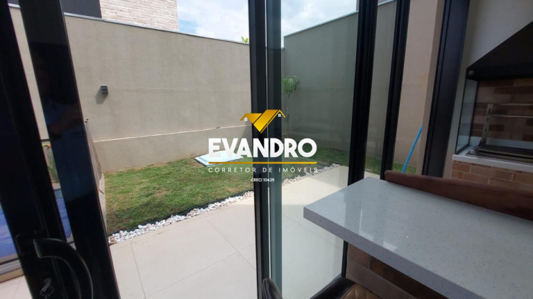 Imagem Casa com 3 Quartos à Venda, 461 m² em Ribeirão Do Lipa - Cuiabá Imagem Casa com 3 Quartos à Venda, 461 m² em Ribeirão Do Lipa - Cuiabá