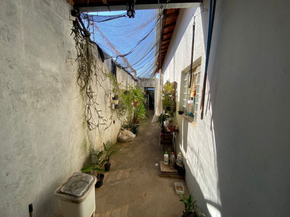 Imagem Casa com 3 Quartos à Venda, 180 m² em João Alves - Montes Claros Imagem Casa com 3 Quartos à Venda, 180 m² em João Alves - Montes Claros