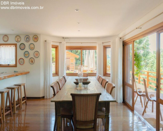 Imagem Casa com 7 Quartos à Venda, 545 m² em Campos Do Jordão - São Paulo Imagem Casa com 7 Quartos à Venda, 545 m² em Campos Do Jordão - São Paulo