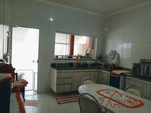 Imagem Casa com 4 Quartos à Venda, 230 m² em Piracangaguá - Taubaté Imagem Casa com 4 Quartos à Venda, 230 m² em Piracangaguá - Taubaté