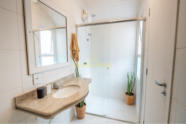 Imagem Imóvel com 3 Quartos à Venda, 185 m² em Jurerê - Florianópolis Imagem Imóvel com 3 Quartos à Venda, 185 m² em Jurerê - Florianópolis