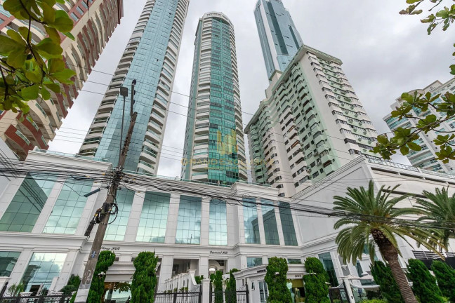 Apartamento com 4 Quartos à Venda, 284 m² em Centro - Balneário Camboriú