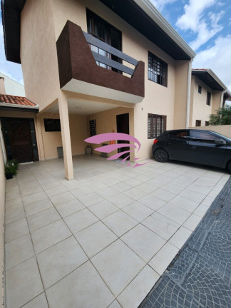 Imagem Casa com 3 Quartos à Venda, 120 m² em Boqueirão - Curitiba Imagem Casa com 3 Quartos à Venda, 120 m² em Boqueirão - Curitiba