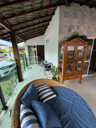 Imagem Casa de Condomínio com 4 Quartos à Venda, 300 m² em Buraquinho - Lauro De Freitas