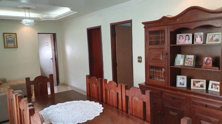 Imagem Casa com 3 Quartos à Venda, 360 m² em Flamengo - Contagem